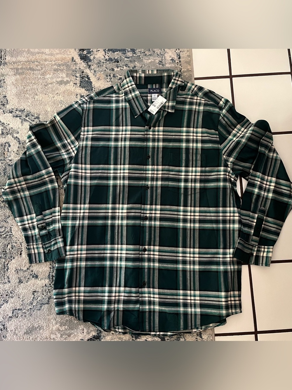 Place Men's Dark Green and White Plaid Button-Down Shirt *NWT*